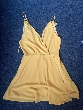 7/$20 Lulu's Mustard Yellow Wrap Mini Dress with Spaghetti Straps 7/$20